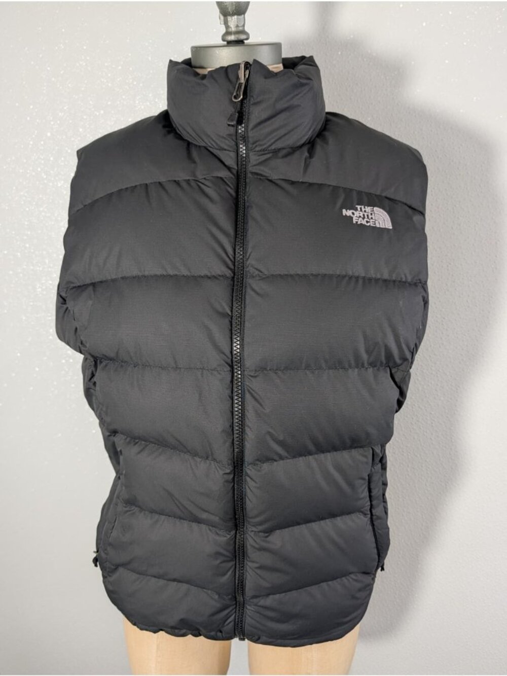 The North Face Women's Black Puffer Vest size L Recycled Polyester